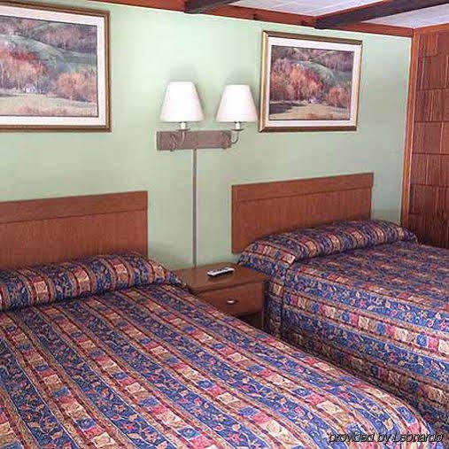 Relax Inn Блуумсбърг Екстериор снимка